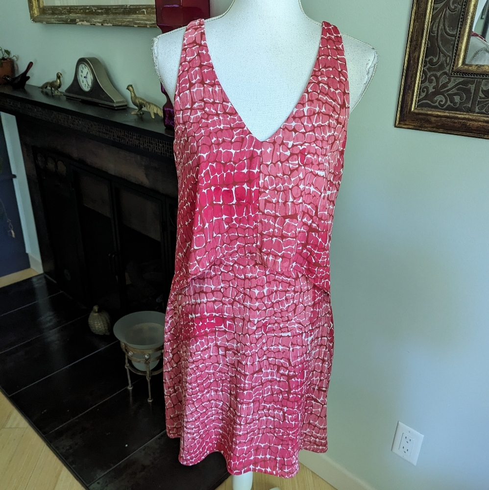 White House Black Market Sm Coral Pink Animal Print Angle-Tiered Shift Dress 158